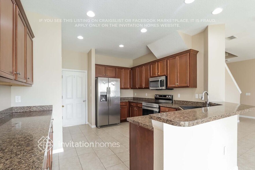 Building Photo - 9623 Maxson Dr