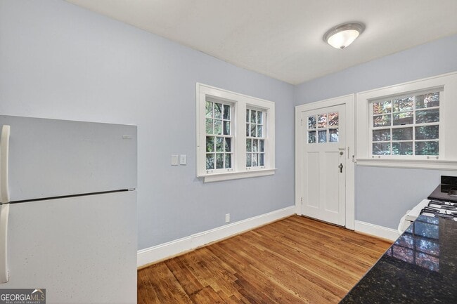 Building Photo - 444 Burlington Rd NE