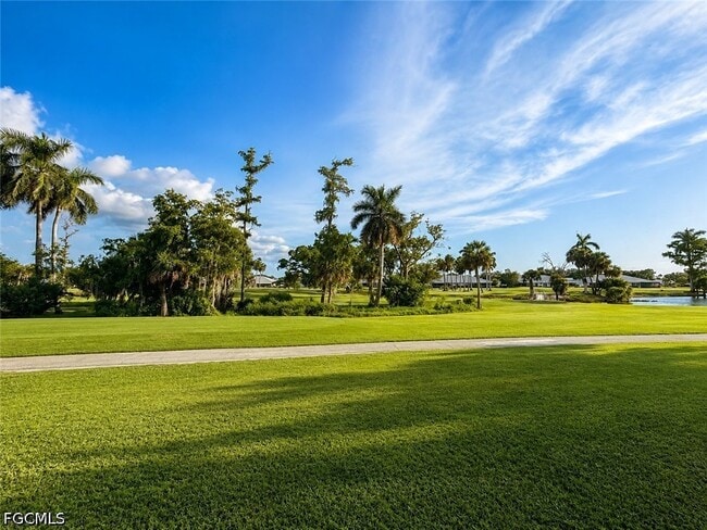 Building Photo - 1356 Myerlee Country Club Blvd