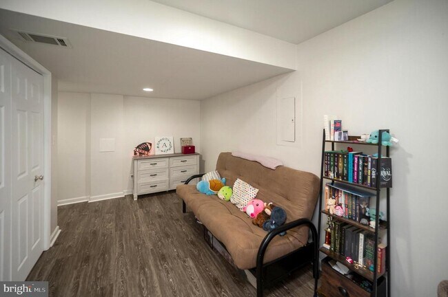 Building Photo - 30 Aurelie Dr