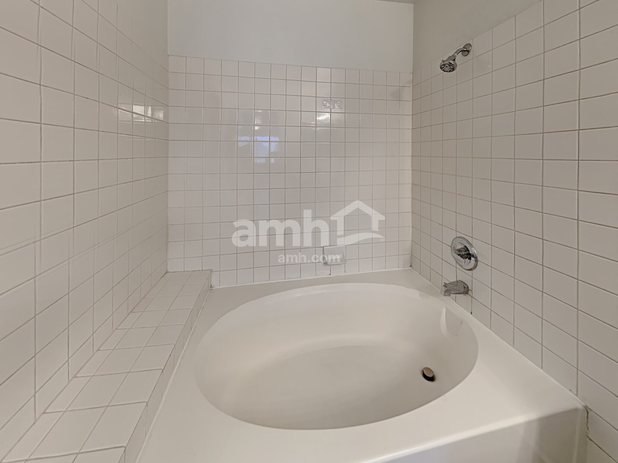 Building Photo - 7636 Connemara Ave