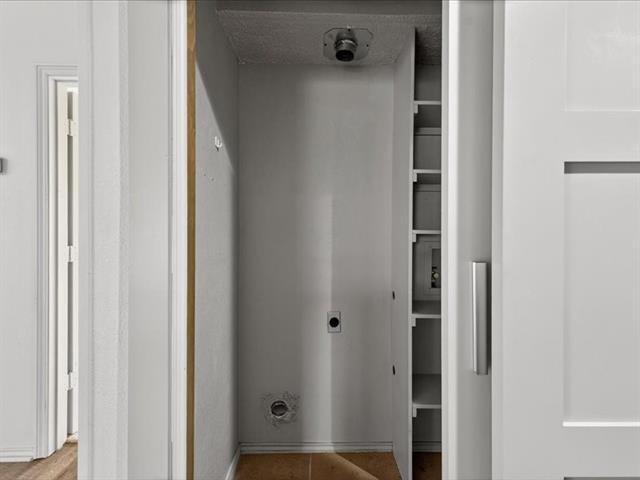 Building Photo - 6218 Tezcuco Ct