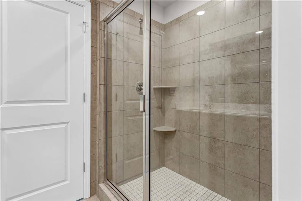 Building Photo - 1575 Villageside Ct