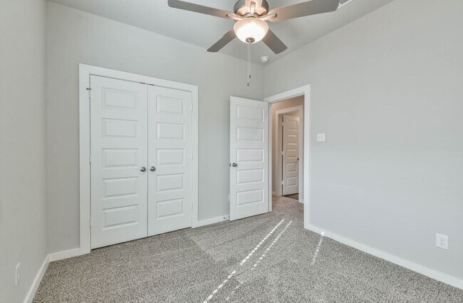 Building Photo - High Ceilings, Low Maintenance -Say Hello ...