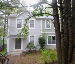 Building Photo - 1027 Plantation Way