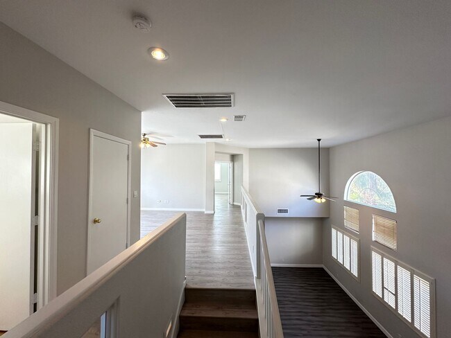 Building Photo - HEATHERWOOD