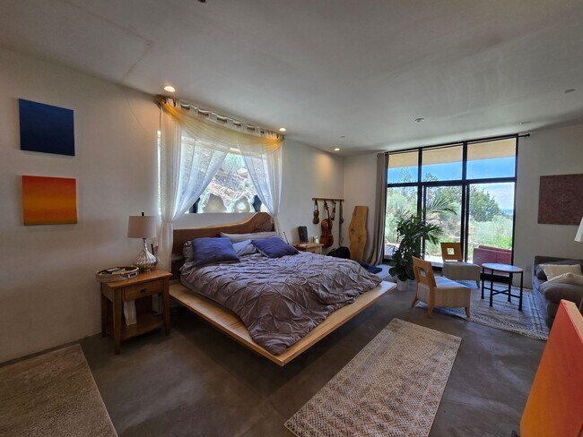 Building Photo - 2618 Summit Ct