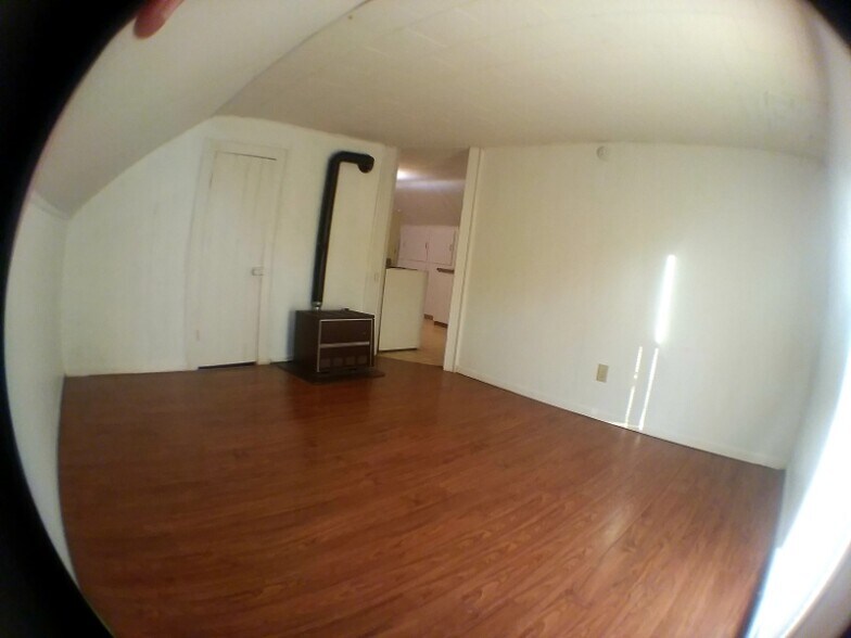 Building Photo - 416 3rd St NW