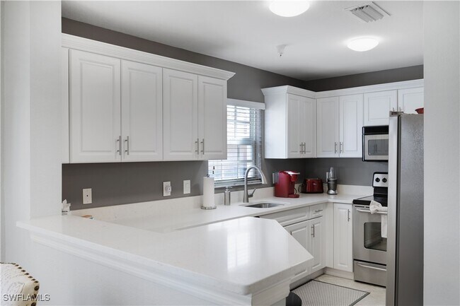 Building Photo - 4530 Botanical Pl Cir