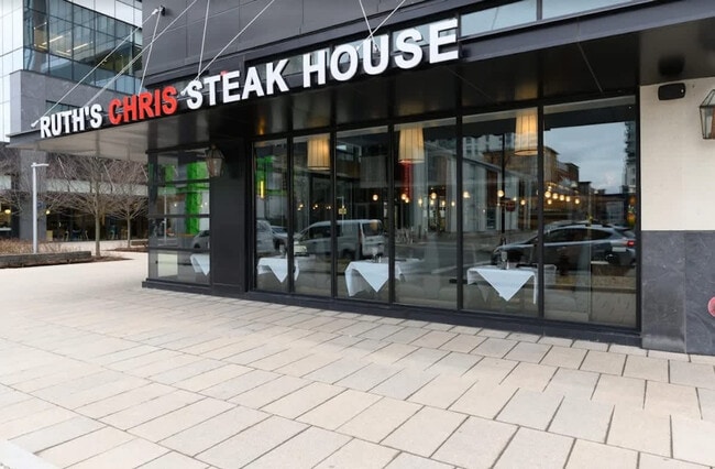 Building Photo - 360 Foley St