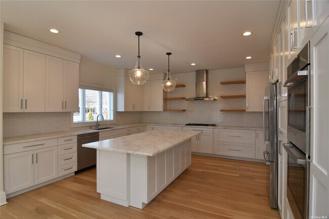 Building Photo - 1 Madison Pl