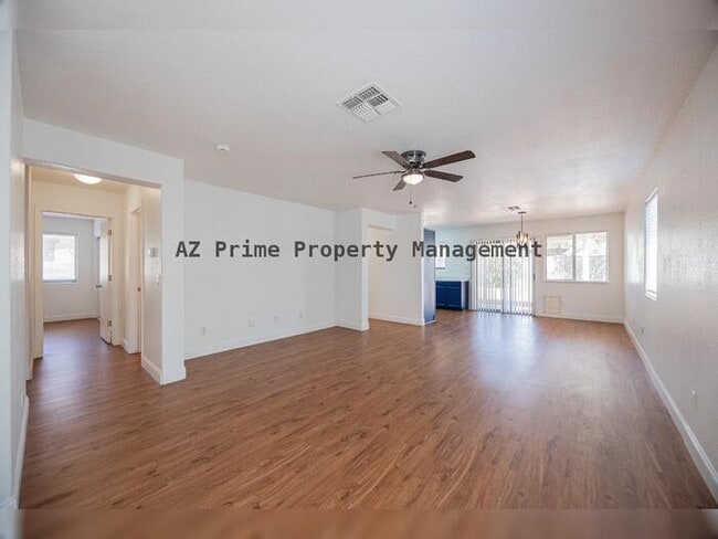 Building Photo - 17432 W Calavar Rd