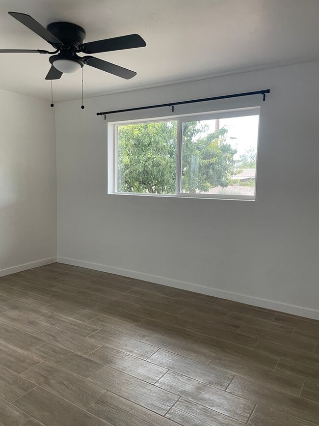 Building Photo - Remodeled Hidden Gem!