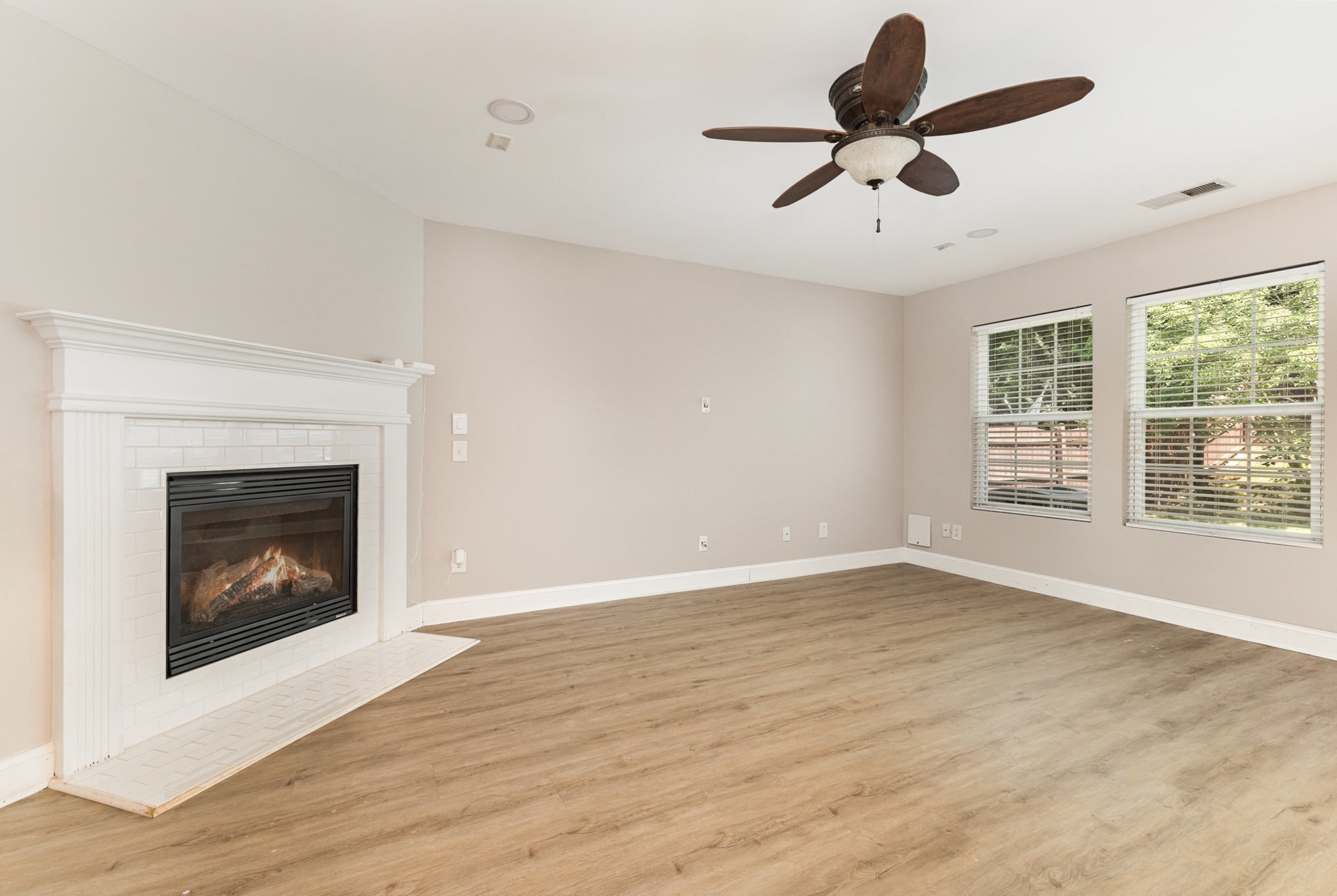 Building Photo - 14014 Pinyon Pine Ln