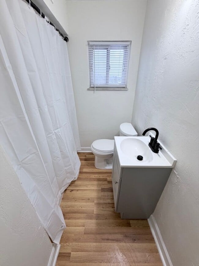 Building Photo - $1450 3 bedroom house in Bon Air