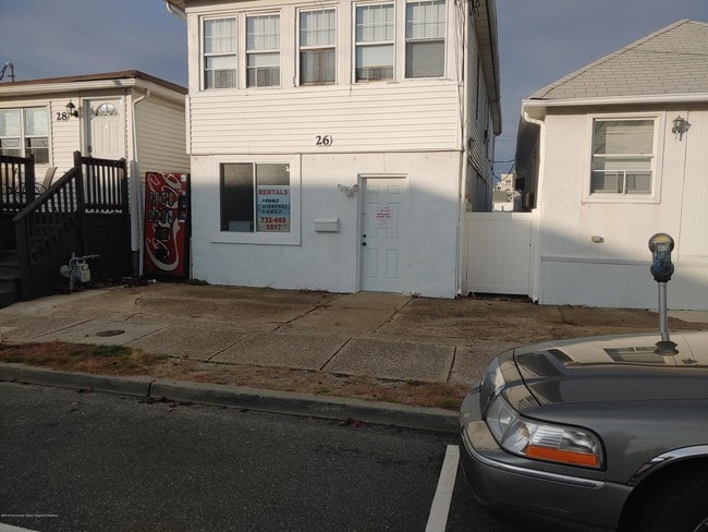 Building Photo - 24 Franklin Ave