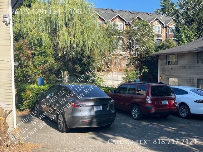 Building Photo - 6241 S 129th St