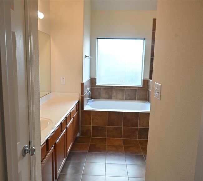 Building Photo - 5418 Gibralter Pl