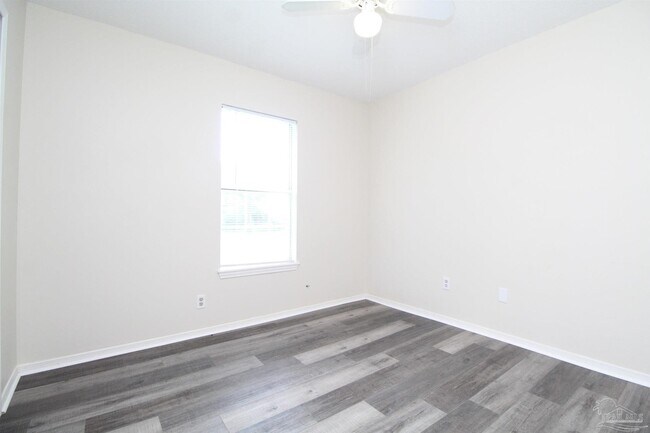 Building Photo - 8126 Crystal Wells Pl