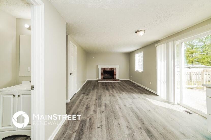 Building Photo - 696 Maclam Dr