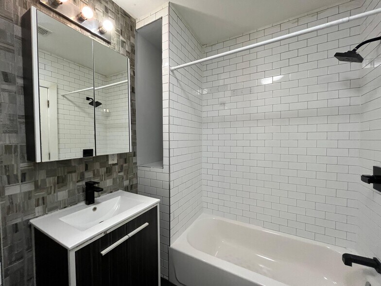 Building Photo - 19 Jewett Ave