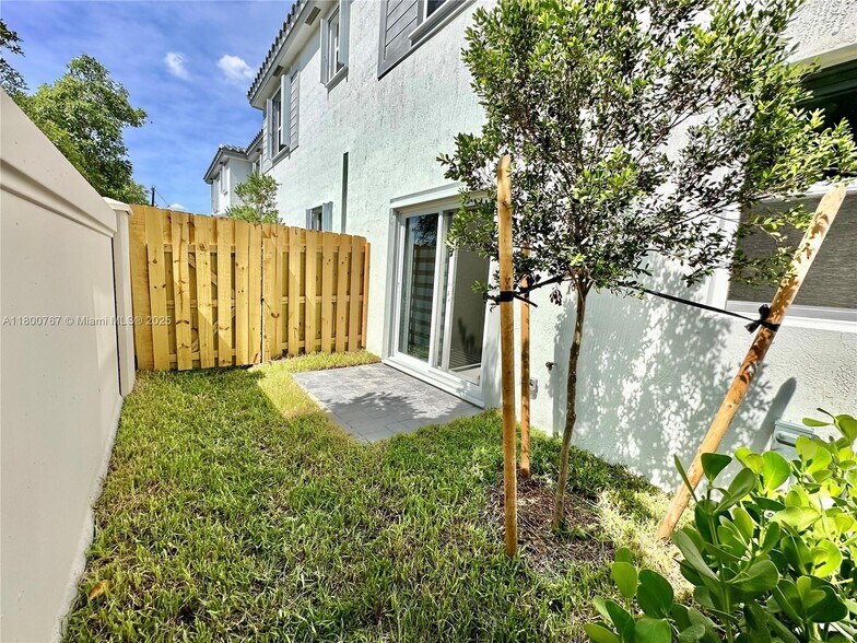 Building Photo - 114 SW 184th Pl