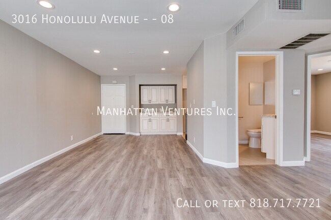 Building Photo - 3016 Honolulu Ave