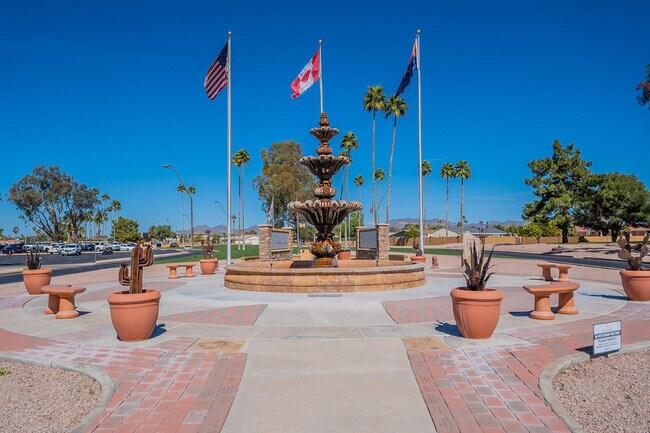 Building Photo - 650 S Arrowwood Way