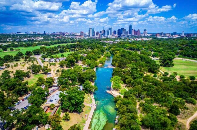 Building Photo - 1529 Barton Springs Rd
