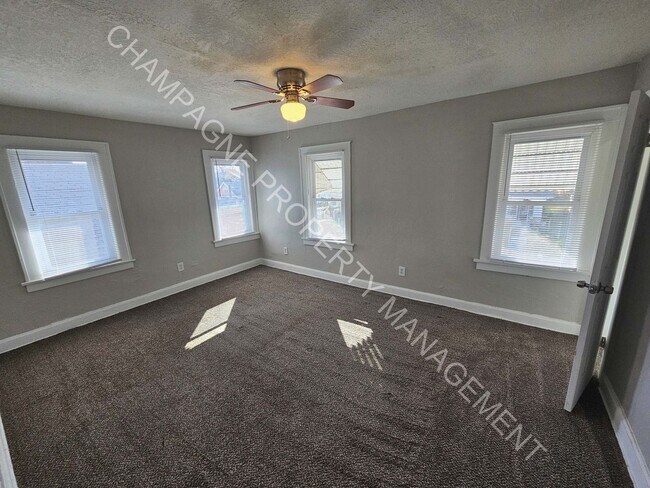 Building Photo - 4013 Bellefontaine Ave