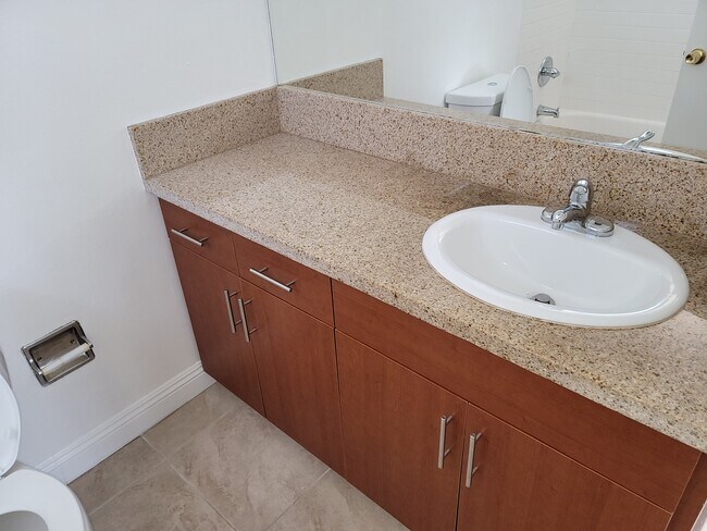 Master Bathroom - 1421 16th St
