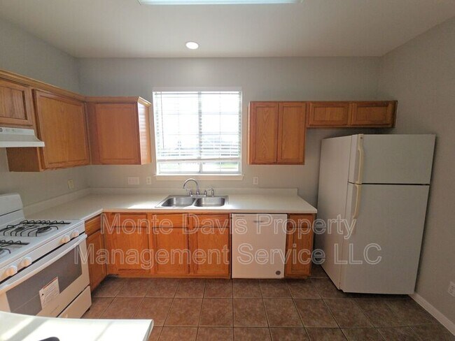 Building Photo - 2817 Southampton Way