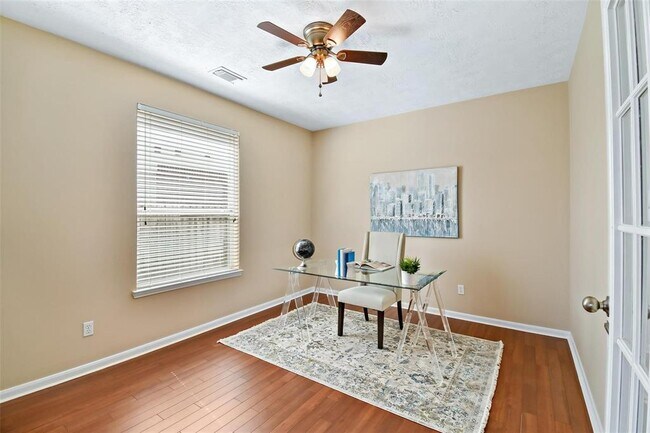 Building Photo - 8019 Spring Bluebonnet Dr