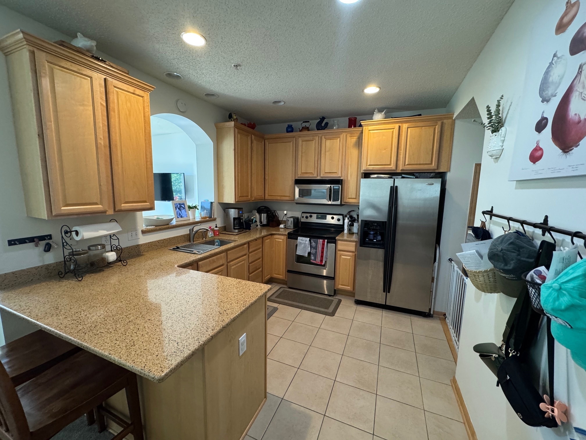 Kitchen - 11217 Kinsley St