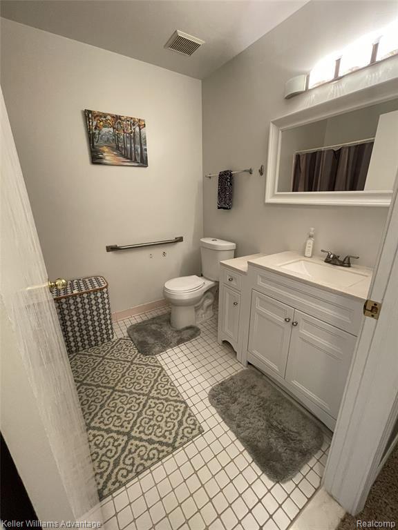 Building Photo - 42595 Lilley Pointe Dr