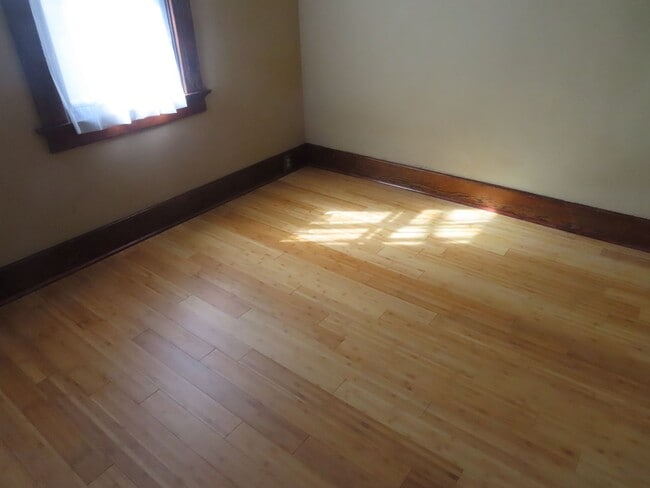 Building Photo - 1114 Rockhill St