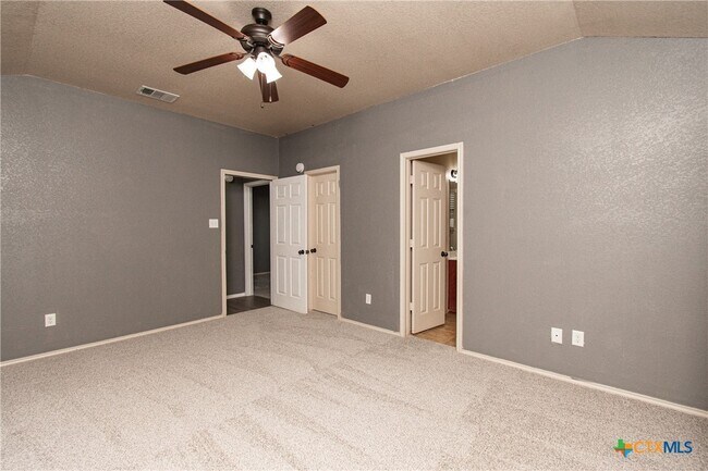 Building Photo - 3200 Alamocitos Creek Dr