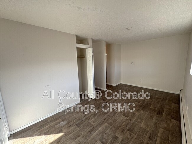 Building Photo - 2119 Preuss Rd