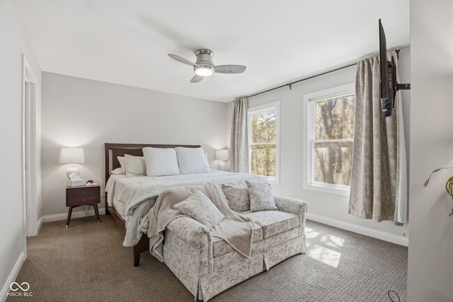 Building Photo - 228 E St Joseph St