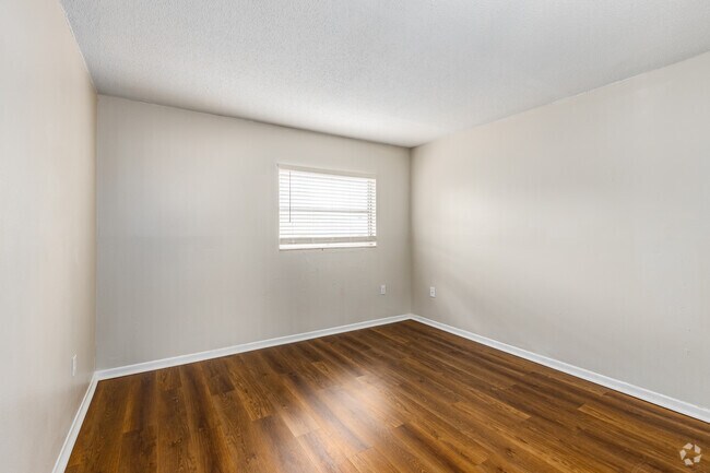 2 BR, 2 BA - 920SF - The Fairview | 1 & 2 Bedroom Apartments in...