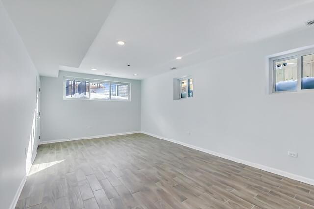 Building Photo - 1336 N Hamlin Ave