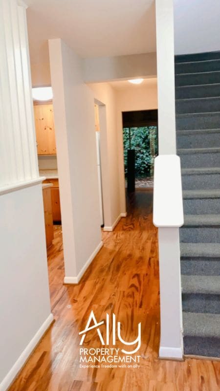 Building Photo - 122 Harmon St