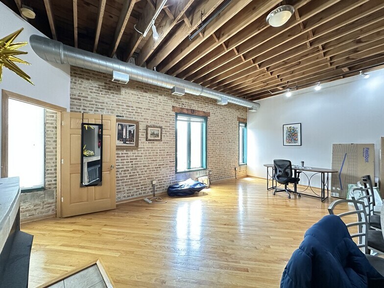 Building Photo - 7509 W Madison St