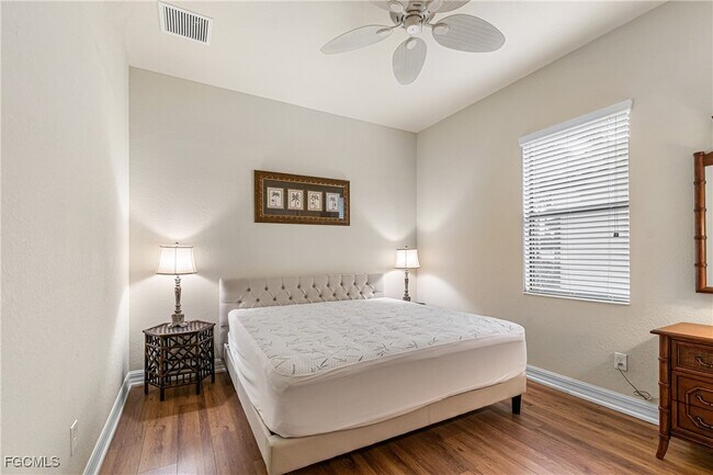 Building Photo - 11006 Longwing Dr