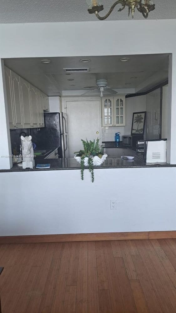 Building Photo - 1301 NE Miami Gardens Dr
