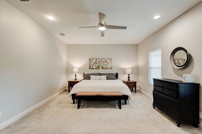 Building Photo - 2521 Benbrook Blvd