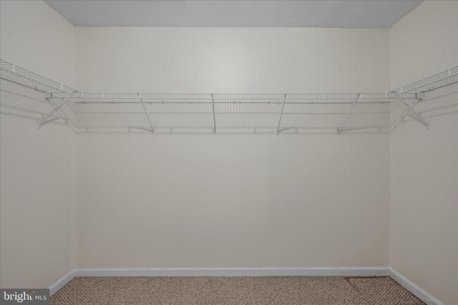 Building Photo - 36 Bruce Dr