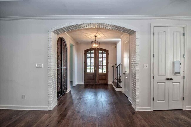 Building Photo - 10441 Sockeye Dr