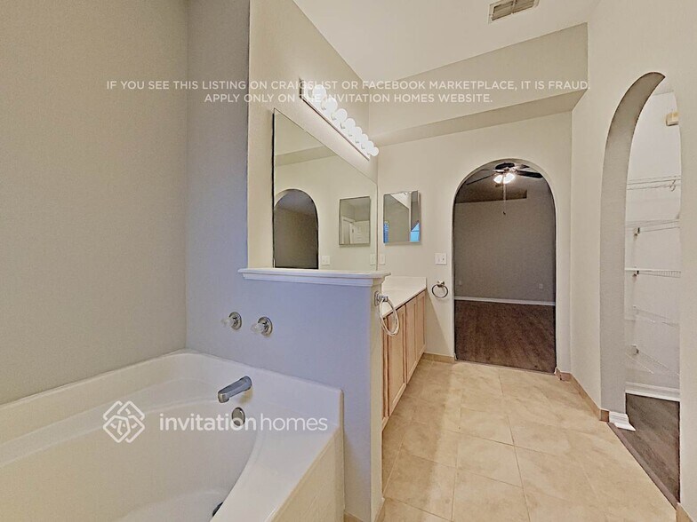 Building Photo - 19 Sterling Hill Dr