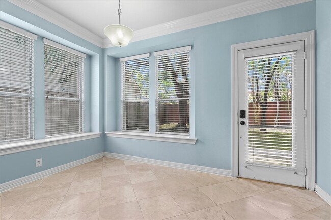 Building Photo - 9610 Champions Cove Dr